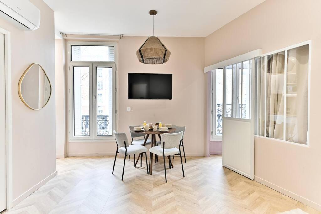 Appartement Proche Parc Monceau - III Paris Exterior foto