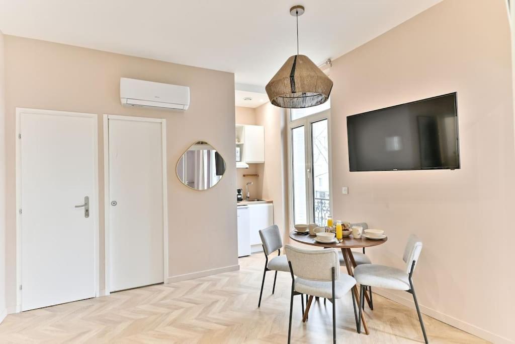 Appartement Proche Parc Monceau - III Paris Exterior foto